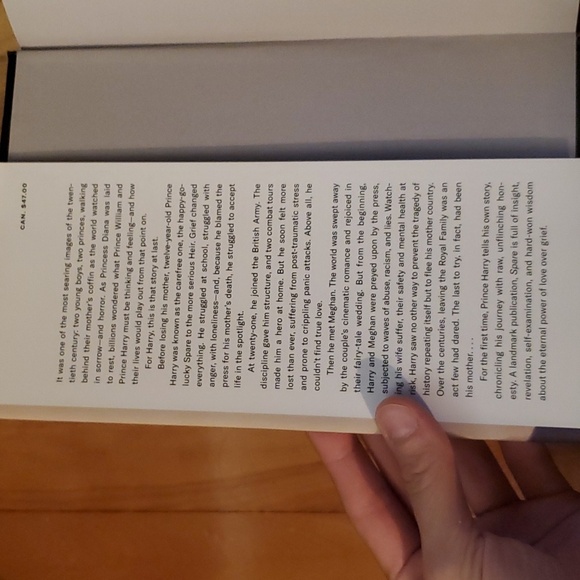 NEW hardcover book. Prince Harry "Spare" biography. Royalty. - Picture 4 of 7